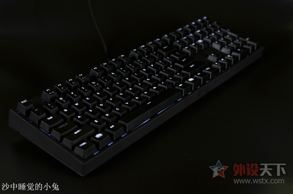 烧友的评价,酷冷至尊机械键盘手感