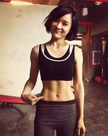 谁捧红赵丽颖和袁姗姗,赵丽颖袁姗姗谁带火