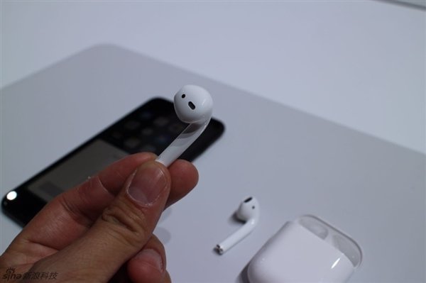 iphone有线耳机和airpods,苹果除airpods外无线耳机推荐