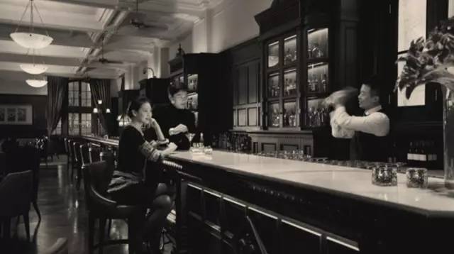 鎴戞湁閰掍綘鏈夋晠浜嬪悧涓ゅ紶鍥剧墖,鎴戞湁閰掍綘鏈夋晠浜嬪悧gif琛ㄦ儏