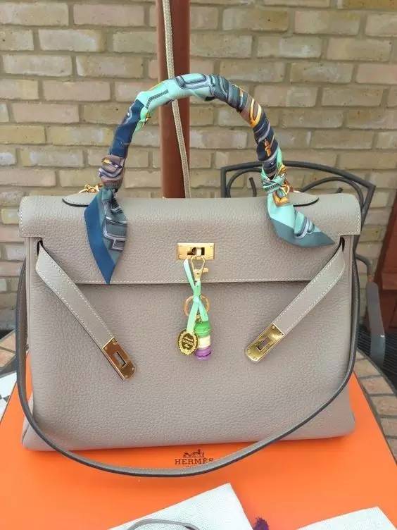 爱生活|丝巾这样围，让你美炸天！