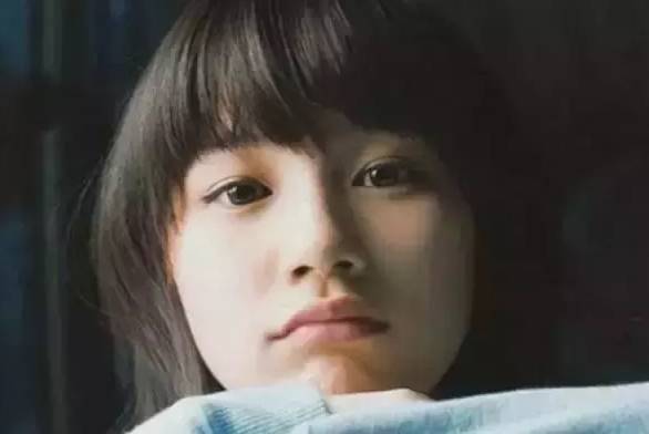 圆脸显瘦发型,圆脸留什么发型好看又时尚