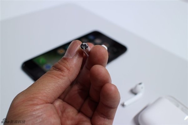 iphone有线耳机和airpods,苹果除airpods外无线耳机推荐