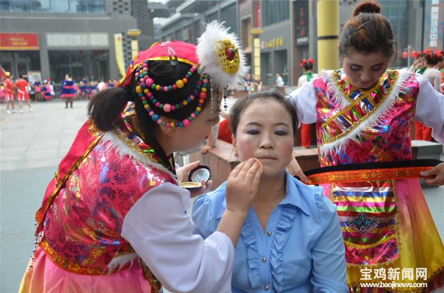 舞出青春活力舞出健康舞出美丽,舞出健康舞出自信舞出好心情