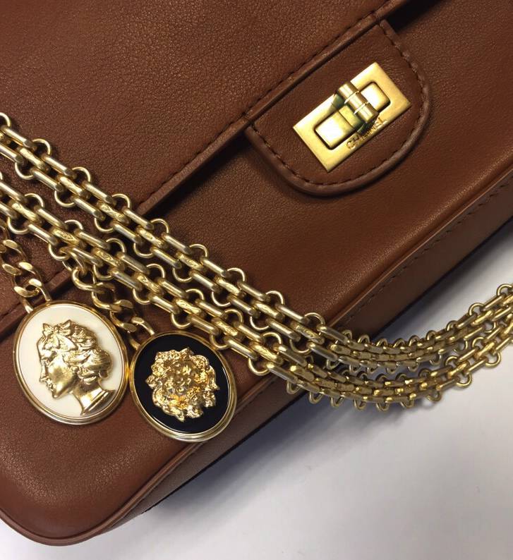 今年秋冬大牌出了哪些新包,各大牌发售新包