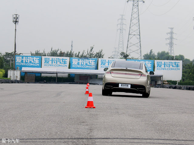 新到2017年林肯mkz开车体验,林肯mkz上路体验