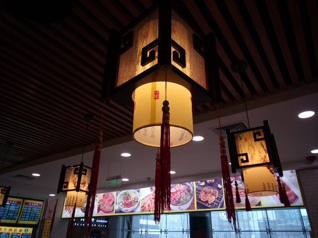 手机好不好用只看配置吗,朵唯a8手机换一个内屏多少钱