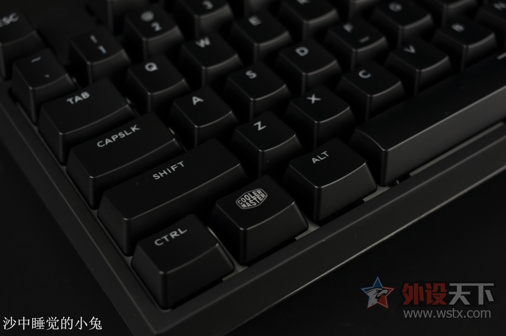 烧友的评价,酷冷至尊机械键盘手感