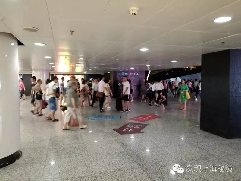 徐家汇站文化艺术长廊 (上海徐家汇站长廊)