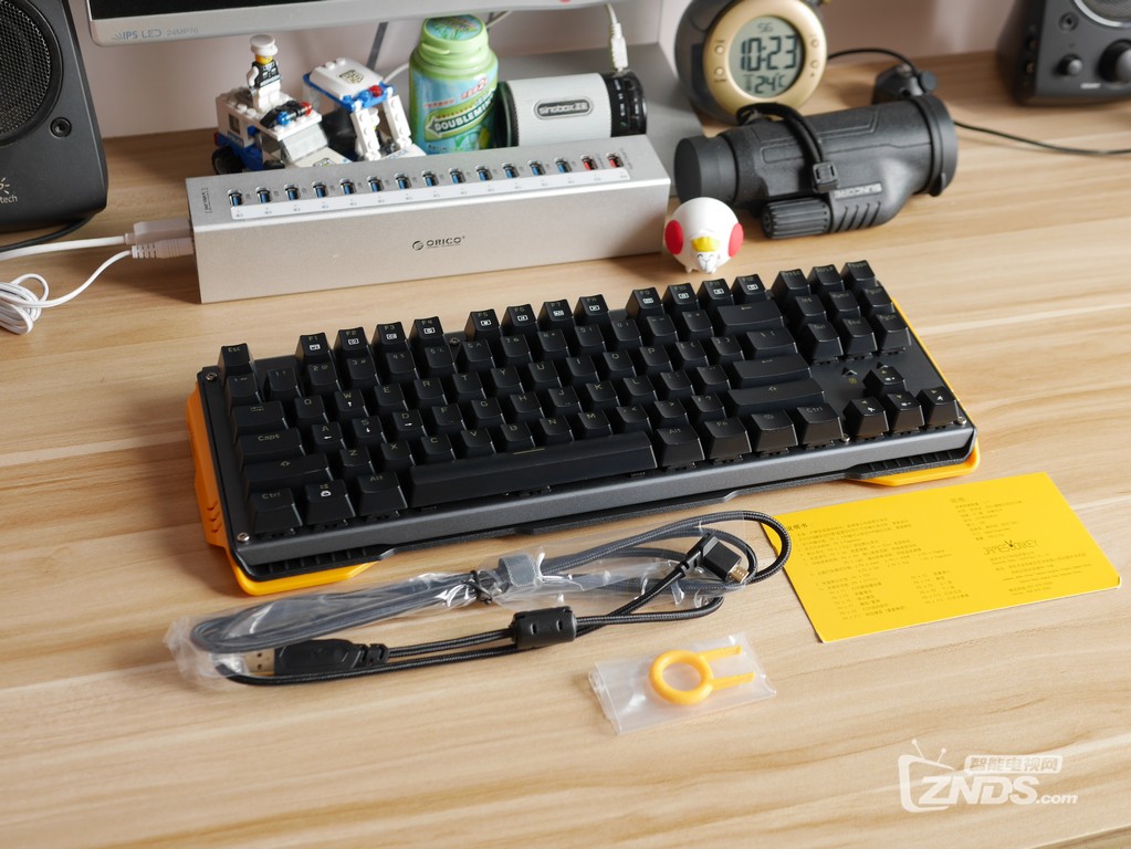 手感嘎嘣脆的佳隆达轴——贱驴619打滚87键青轴机械键盘体验