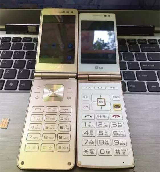三星2021版folder2翻盖手机,三星翻盖手机folder2发布会