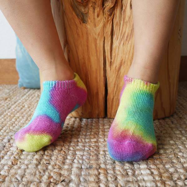 日本樱花妹的心机好物,樱花妹都穿什么袜子