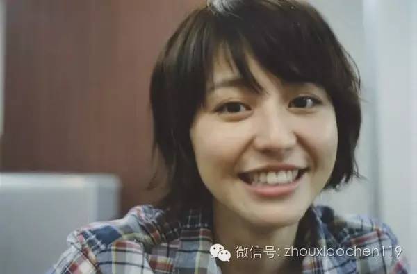 美瞳为什么会辣眼睛,美瞳戴的辣眼睛