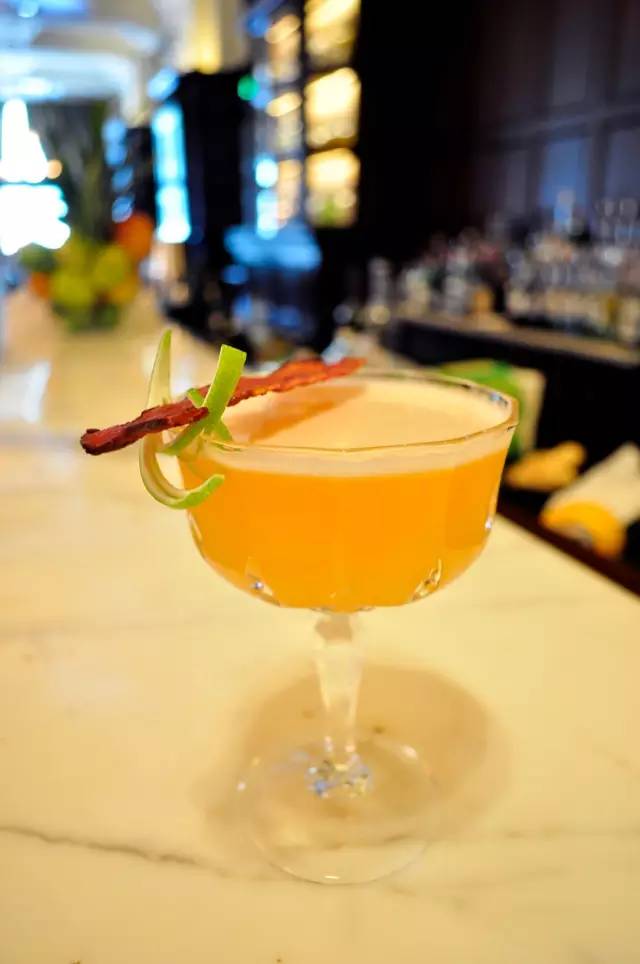 鎴戞湁閰掍綘鏈夋晠浜嬪悧涓ゅ紶鍥剧墖,鎴戞湁閰掍綘鏈夋晠浜嬪悧gif琛ㄦ儏