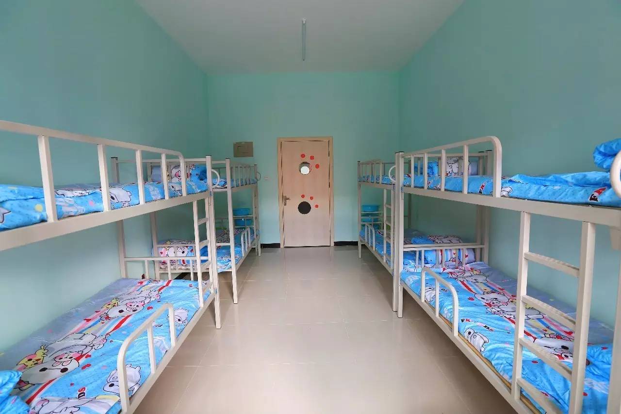 北京市第二实验小学实拍,介绍北京第二实验小学