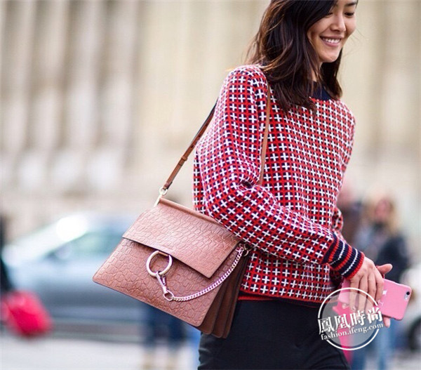 杨幂都背什么香奈儿包,杨幂喜欢的奢侈品包包推荐