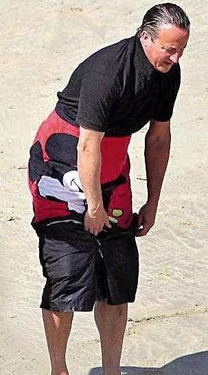 卡梅伦的“退休”生活:逛吃、逛吃、逛吃