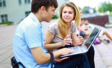 英语自我介绍怎么写简短点,英语自我介绍简单范文