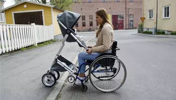 极客爸爸给婴儿车装上了125CC的摩托车发动机边参赛奥运边“遛”小孩？｜905出行设计师