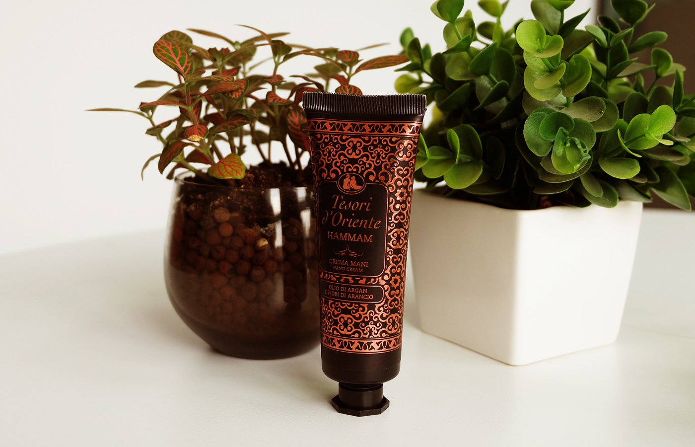 清爽不油腻的冬日护手霜,保湿又不油腻的护手霜