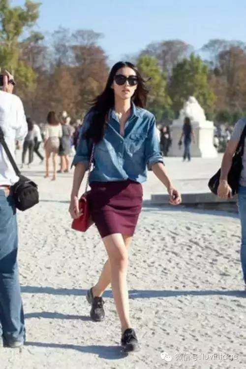 吃着月饼,吃着月饼赏着月亮会有好运吗