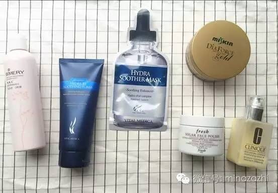 素颜美才是real美!编辑们早晚护肤产品大公开这片草原还不来观赏一下吗?