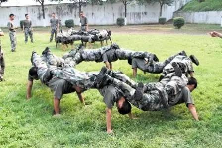 新兵出现训练伤怎么办,新兵训练被打怎么办