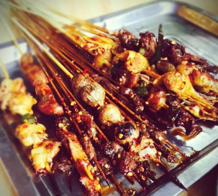 弹子石四大苍蝇馆子,没吃过这几家串串别说你来过宜宾