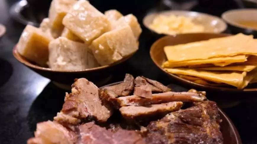 弹子石四大苍蝇馆子,没吃过这几家串串别说你来过宜宾