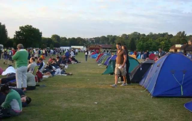 遇见明星不输气场,遇见明星也不开心