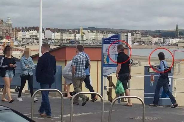 卡梅伦的“退休”生活:逛吃、逛吃、逛吃