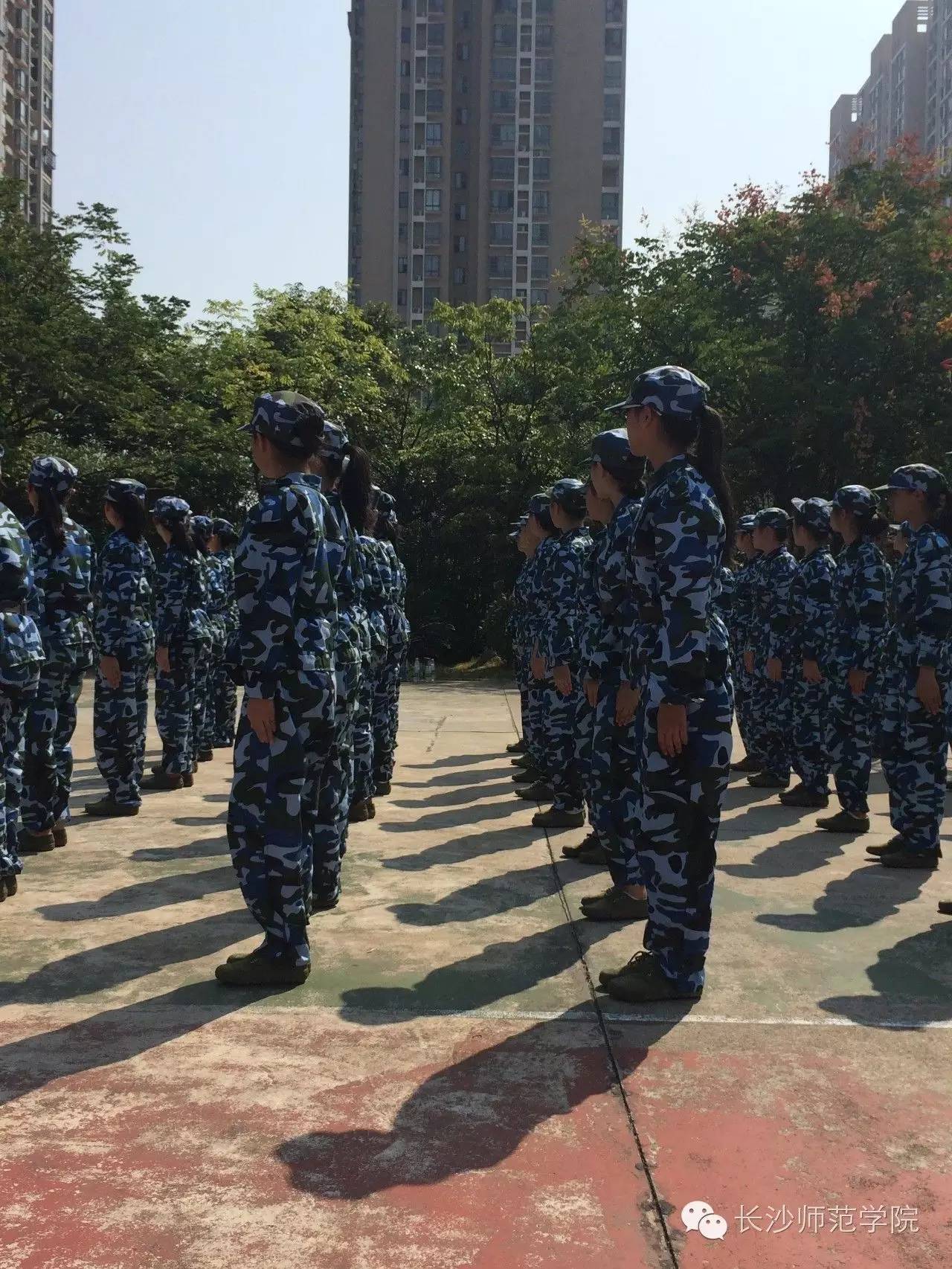 军训|简单点，军训的方式简单点