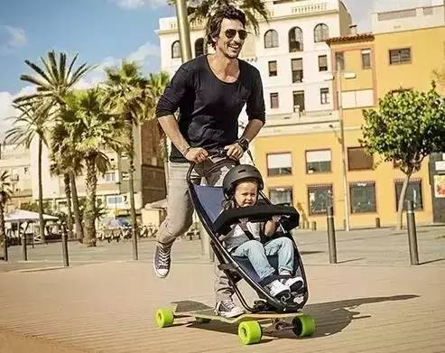 极客爸爸给婴儿车装上了125CC的摩托车发动机边参赛奥运边“遛”小孩？｜905出行设计师