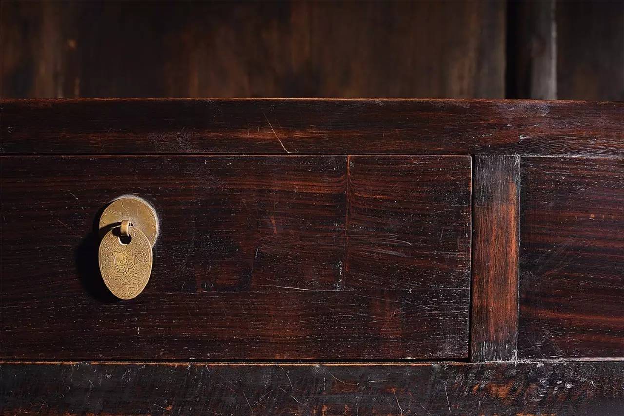 以9315万元刷新世界纪录的紫檀大柜，有你不知道的背后故事|退藏