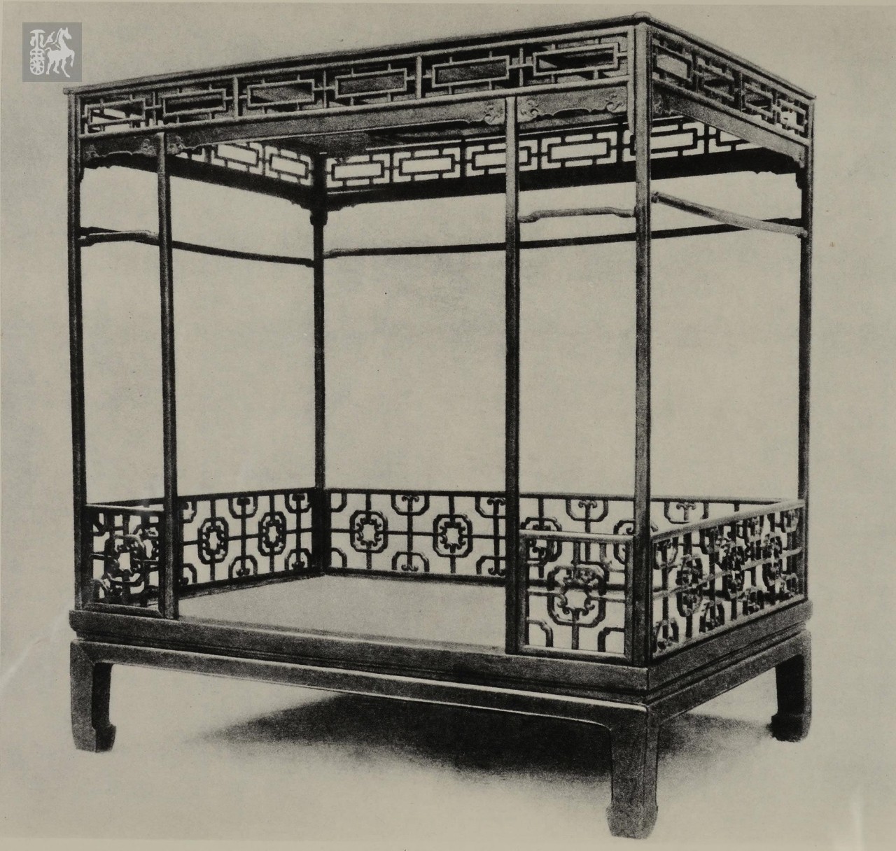 以9315万元刷新世界纪录的紫檀大柜，有你不知道的背后故事|退藏