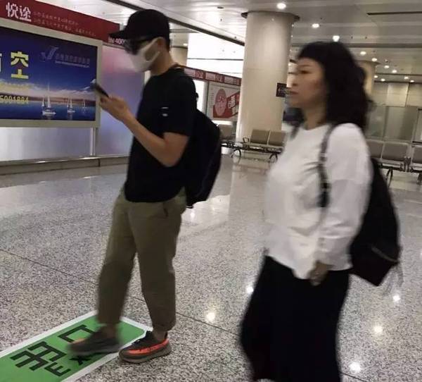 最近又有那么一双神鞋，你抽中了等于赚了一个月的工资