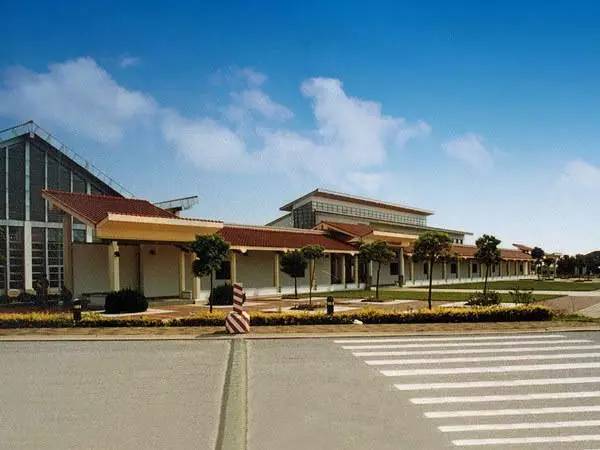 上海十大民办土豪学校,上海哪个大学有钱人最多