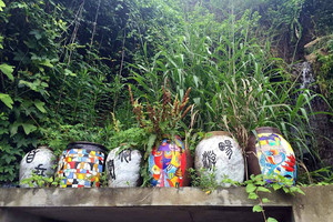 一座岛屿一片海,茫茫大海一座岛