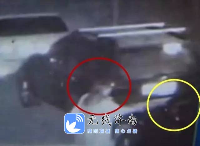 一夜之间小区内二十多辆车被砸,小区门口20多辆车一夜被砸