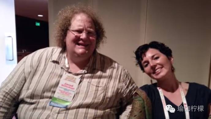 这些震撼人心的瑜伽奇迹，都是他创造的！