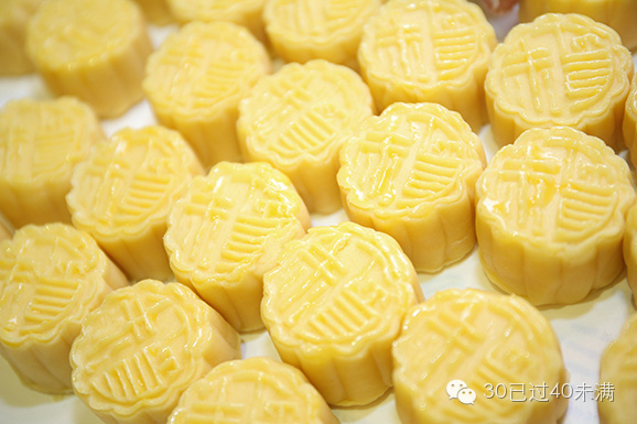 除了iPhone，在香港卖断货并炒高价格的还有这个