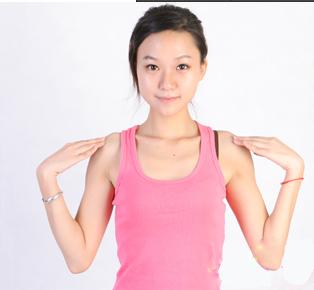 瑜伽靠墙手臂向上脚尖站立,瑜伽怎样练出手臂上的力量