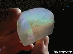 内涵图：胸是好胸，赞一个！