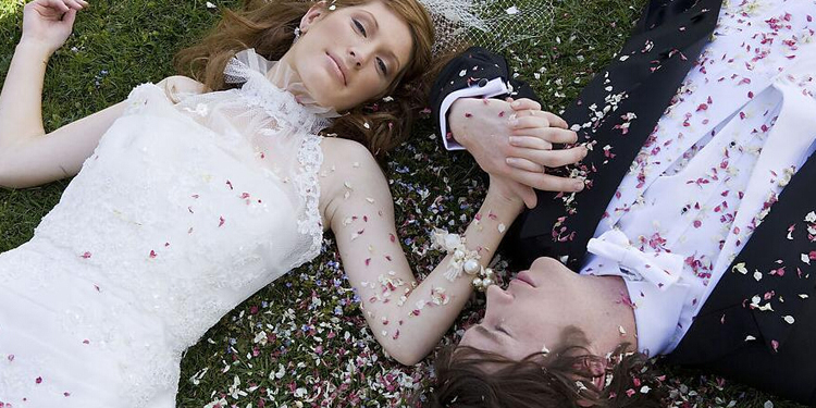 新郎如何迎亲遇最强堵门,新郎怎么应对堵门