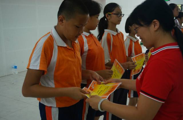 番禺丨多年后，你还记得那年初秋，南村中学操场上的“站军”