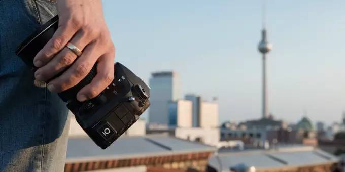 单反相机手持拍照效果,遥控单反相机拍视频