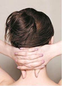 颈椎疼痛的自我治疗方法,颈椎自我复位方法