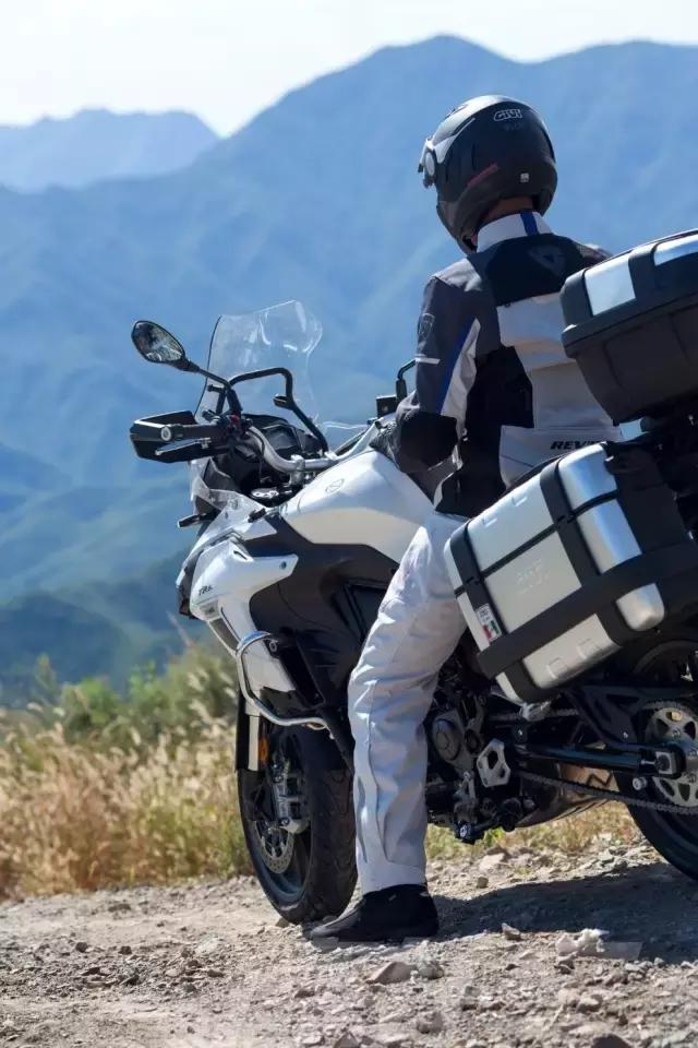 贝纳利trk502x2020款试驾,最新贝纳利trk502x测评