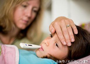 宝宝半夜一直哭要喝奶,宝宝半夜总是哭醒好多次