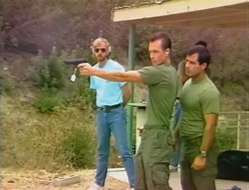 终结者1-6部解析,终结者电影武器